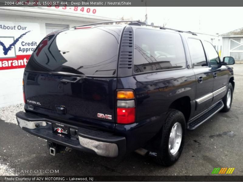 Deep Blue Metallic / Neutral/Shale 2004 GMC Yukon XL 1500 SLT 4x4
