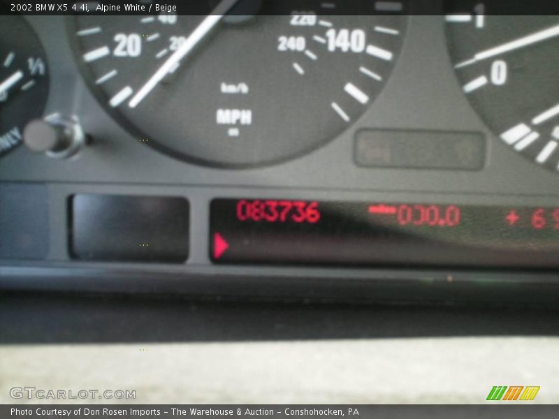 Alpine White / Beige 2002 BMW X5 4.4i