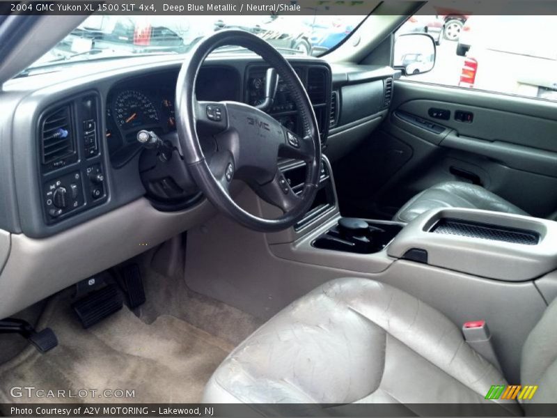  2004 Yukon XL 1500 SLT 4x4 Neutral/Shale Interior