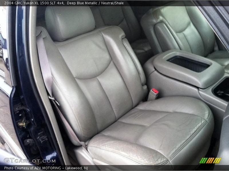 Deep Blue Metallic / Neutral/Shale 2004 GMC Yukon XL 1500 SLT 4x4
