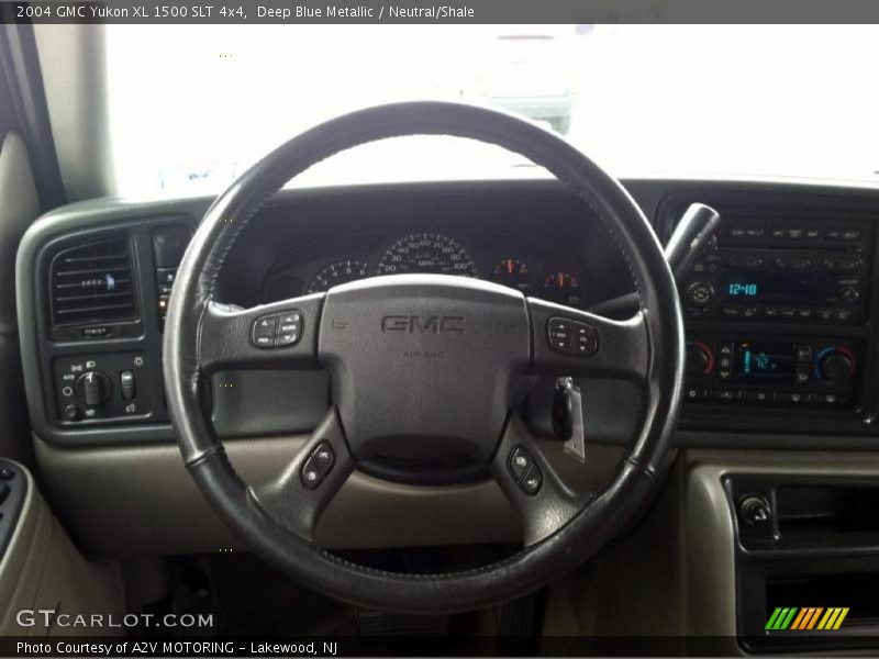 Deep Blue Metallic / Neutral/Shale 2004 GMC Yukon XL 1500 SLT 4x4