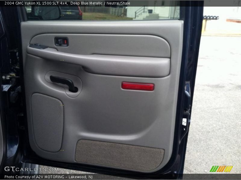 Deep Blue Metallic / Neutral/Shale 2004 GMC Yukon XL 1500 SLT 4x4