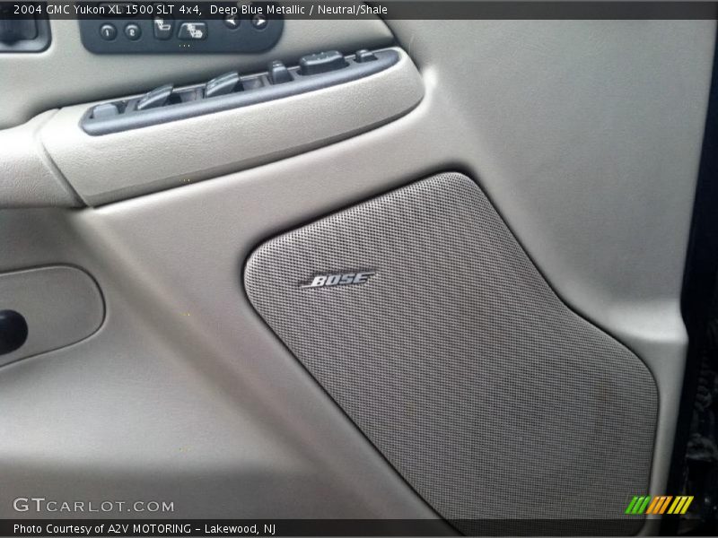 Deep Blue Metallic / Neutral/Shale 2004 GMC Yukon XL 1500 SLT 4x4