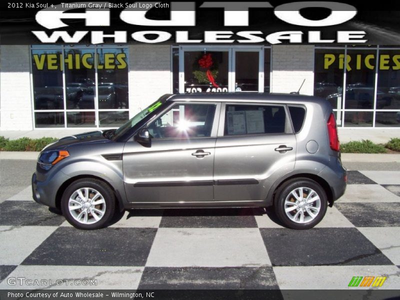 Titanium Gray / Black Soul Logo Cloth 2012 Kia Soul +