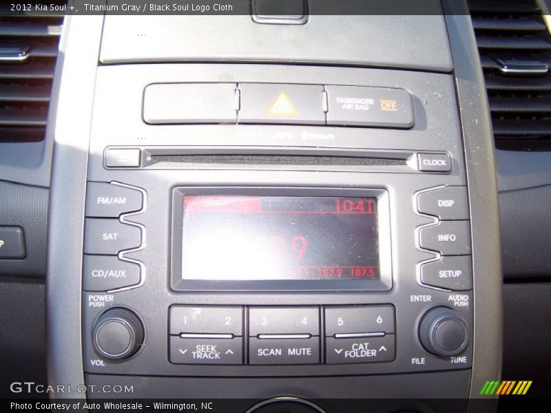 Titanium Gray / Black Soul Logo Cloth 2012 Kia Soul +