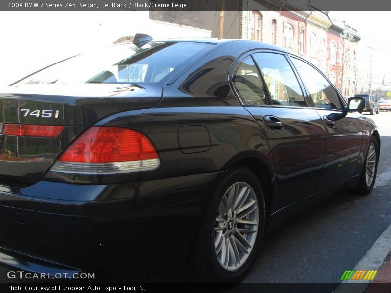 Jet Black / Black/Creme Beige 2004 BMW 7 Series 745i Sedan
