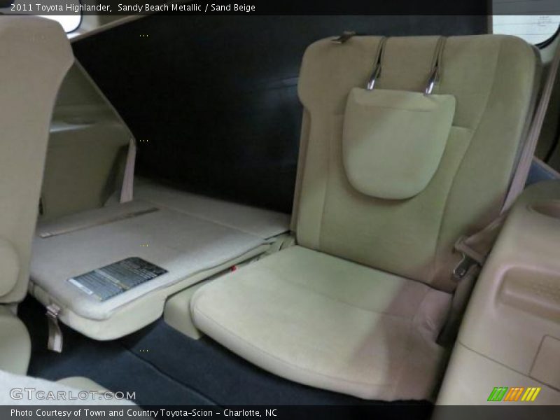 Sandy Beach Metallic / Sand Beige 2011 Toyota Highlander