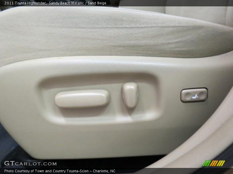 Sandy Beach Metallic / Sand Beige 2011 Toyota Highlander