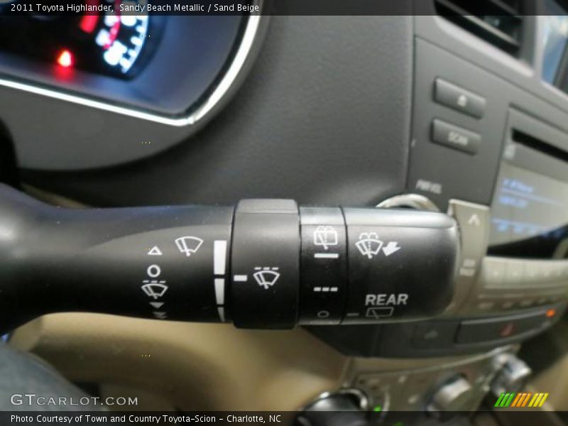 Sandy Beach Metallic / Sand Beige 2011 Toyota Highlander