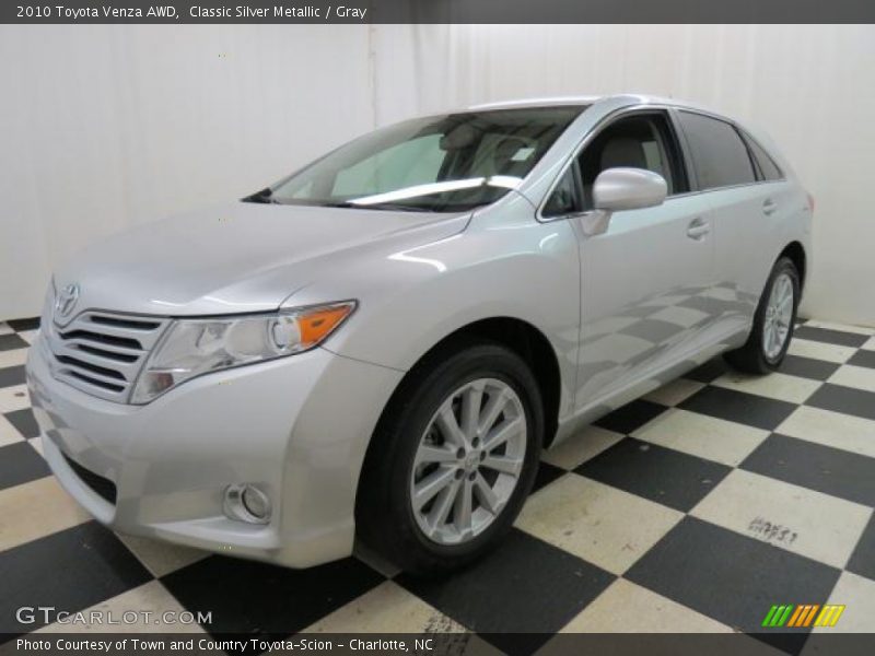 Classic Silver Metallic / Gray 2010 Toyota Venza AWD