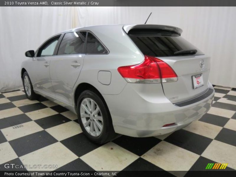 Classic Silver Metallic / Gray 2010 Toyota Venza AWD