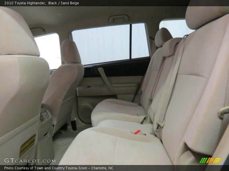 Black / Sand Beige 2010 Toyota Highlander
