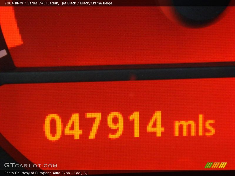 Jet Black / Black/Creme Beige 2004 BMW 7 Series 745i Sedan