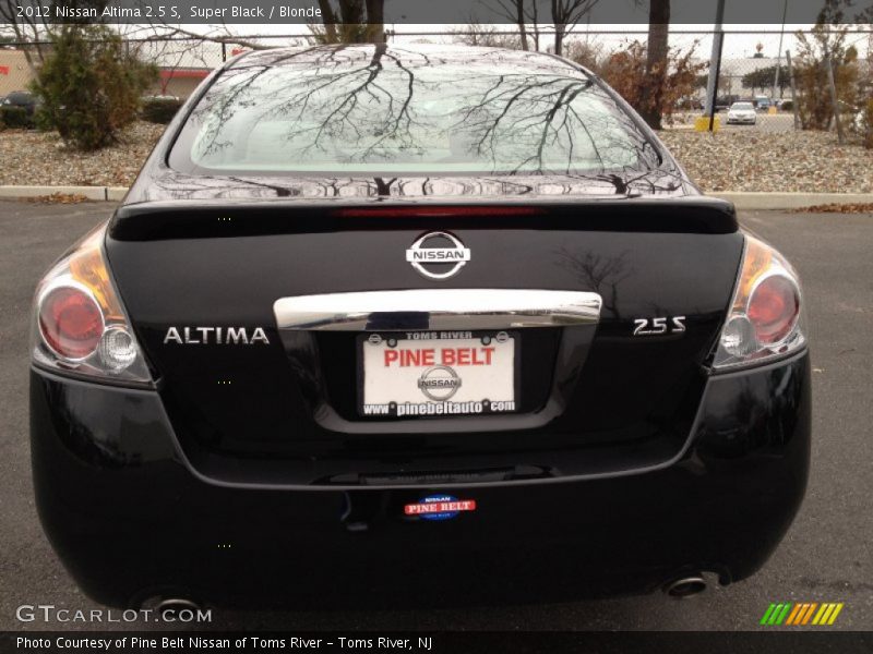 Super Black / Blonde 2012 Nissan Altima 2.5 S