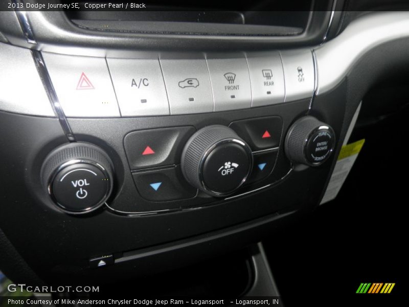 Copper Pearl / Black 2013 Dodge Journey SE