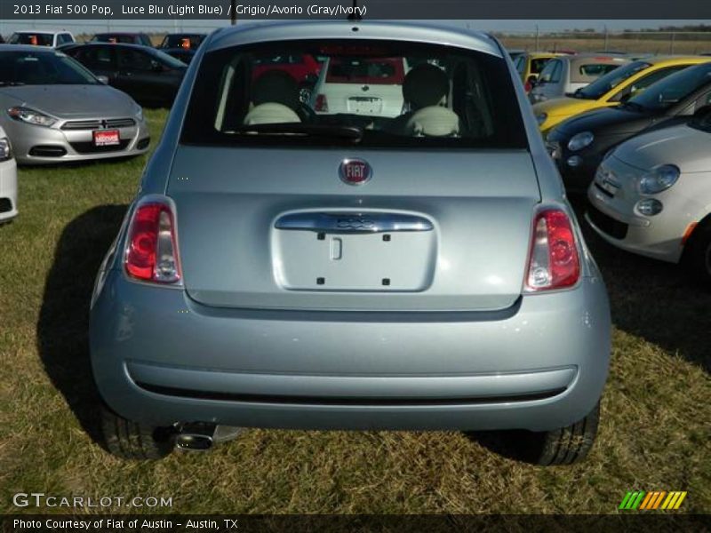 Luce Blu (Light Blue) / Grigio/Avorio (Gray/Ivory) 2013 Fiat 500 Pop