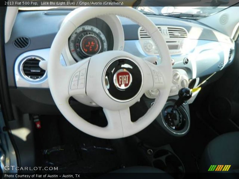 Luce Blu (Light Blue) / Grigio/Avorio (Gray/Ivory) 2013 Fiat 500 Pop