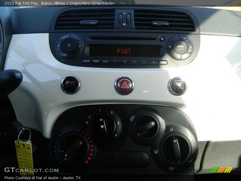 Bianco (White) / Grigio/Nero (Gray/Black) 2013 Fiat 500 Pop