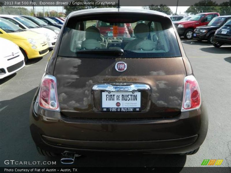 Espresso (Brown) / Grigio/Avorio (Gray/Ivory) 2013 Fiat 500 Pop