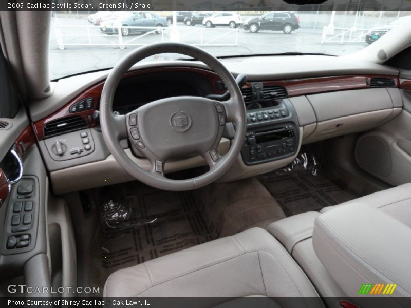 Green Silk / Shale 2005 Cadillac DeVille Sedan