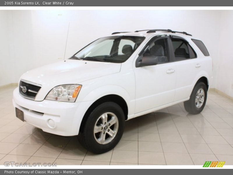 Clear White / Gray 2005 Kia Sorento LX