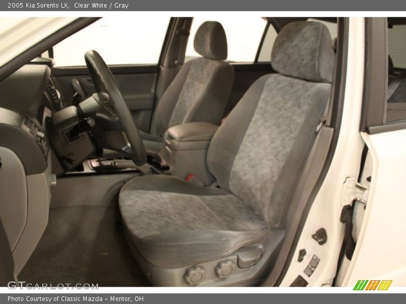 Clear White / Gray 2005 Kia Sorento LX