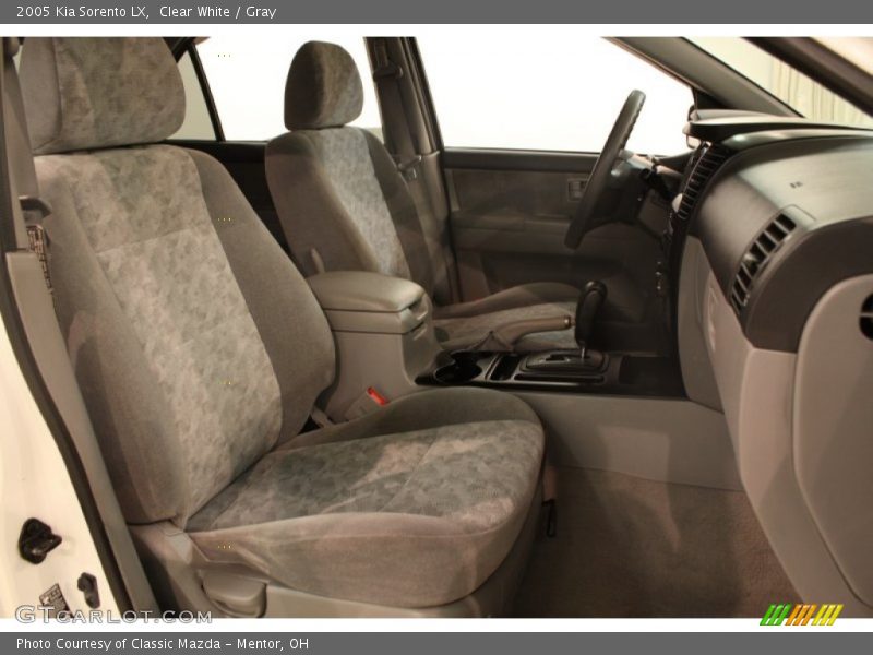 Clear White / Gray 2005 Kia Sorento LX