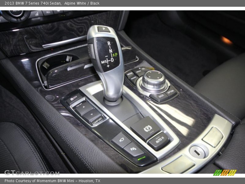 Alpine White / Black 2013 BMW 7 Series 740i Sedan