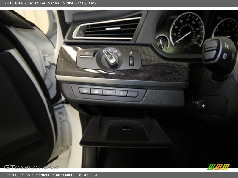 Alpine White / Black 2013 BMW 7 Series 740i Sedan