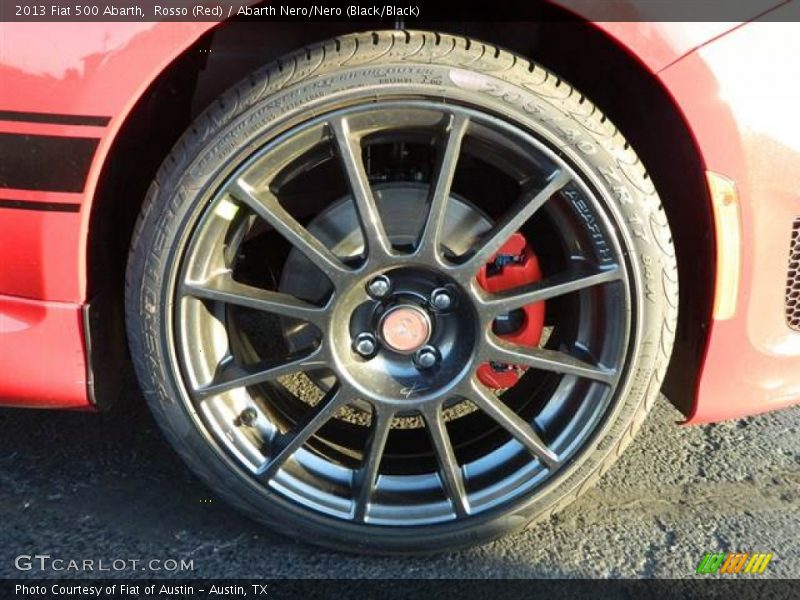 Rosso (Red) / Abarth Nero/Nero (Black/Black) 2013 Fiat 500 Abarth