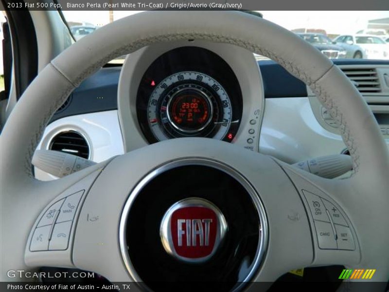 Bianco Perla (Pearl White Tri-Coat) / Grigio/Avorio (Gray/Ivory) 2013 Fiat 500 Pop