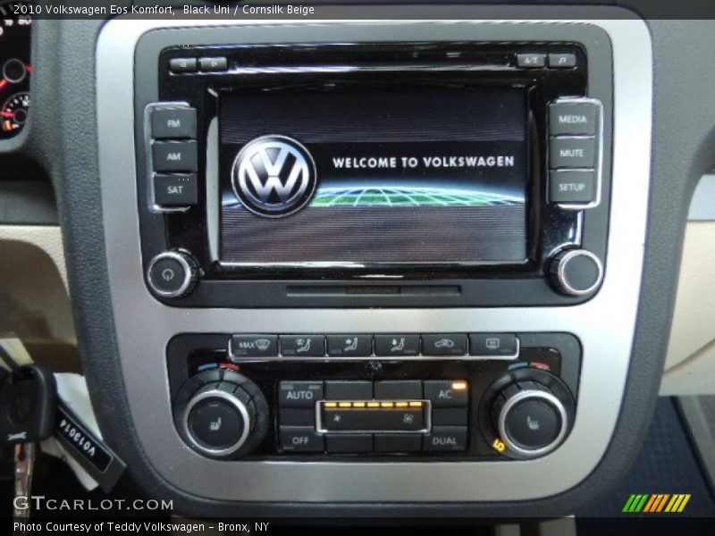 Black Uni / Cornsilk Beige 2010 Volkswagen Eos Komfort
