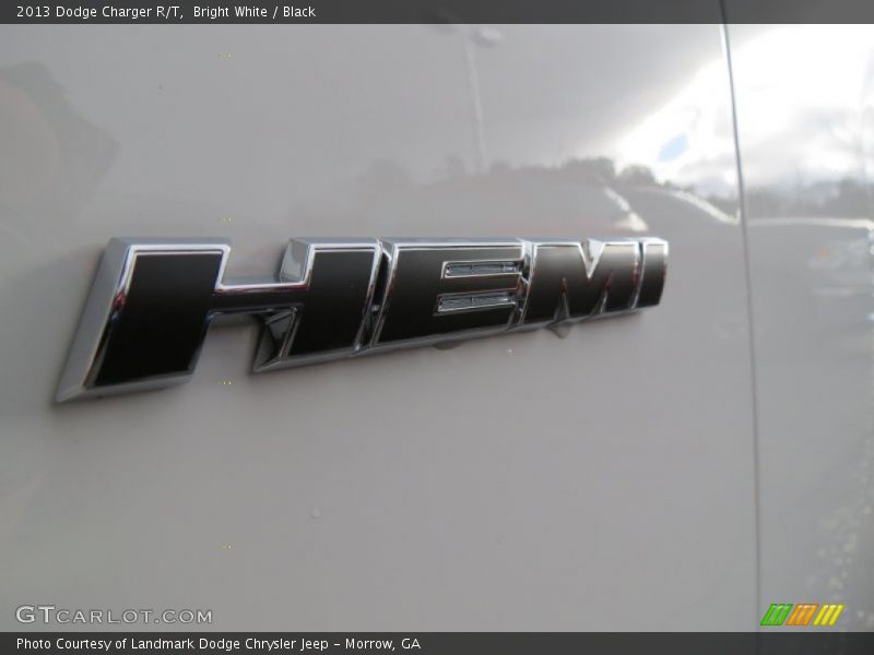Bright White / Black 2013 Dodge Charger R/T