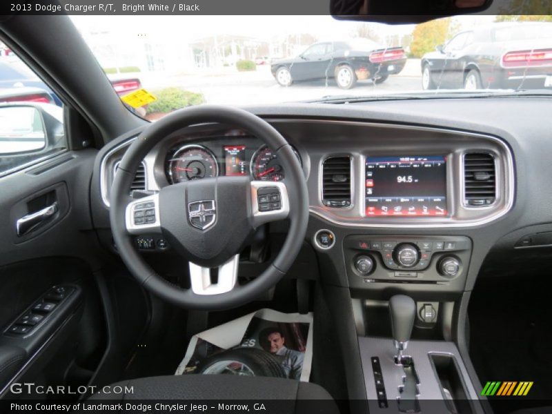 Bright White / Black 2013 Dodge Charger R/T