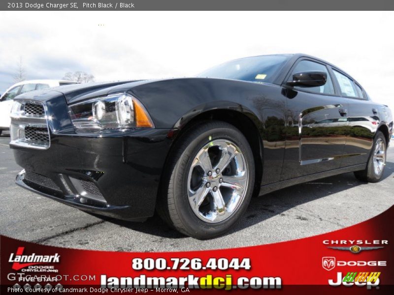 Pitch Black / Black 2013 Dodge Charger SE