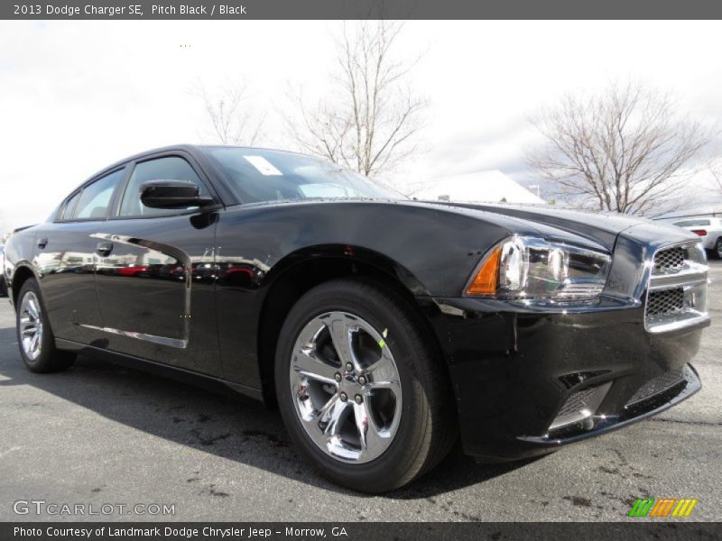 Pitch Black / Black 2013 Dodge Charger SE