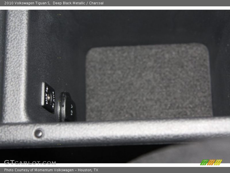 Deep Black Metallic / Charcoal 2010 Volkswagen Tiguan S
