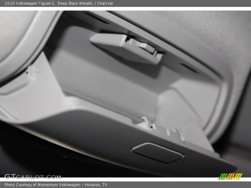 Deep Black Metallic / Charcoal 2010 Volkswagen Tiguan S