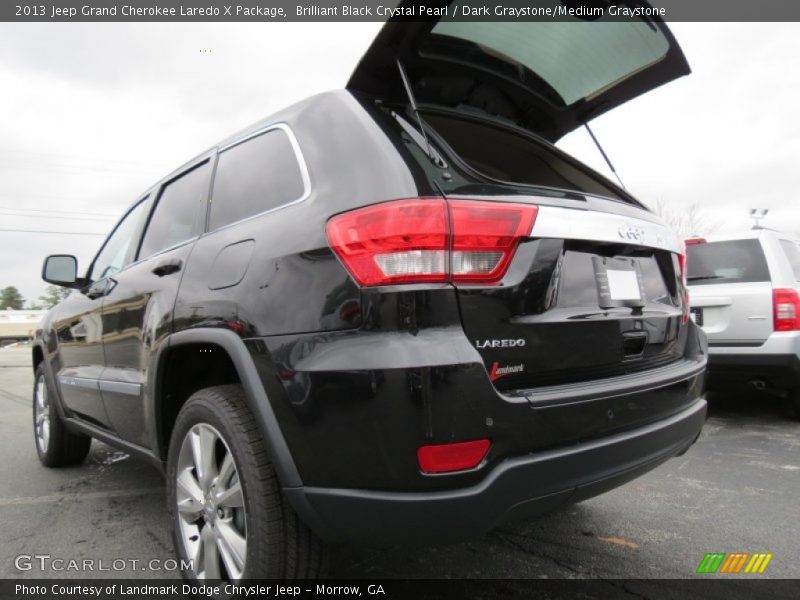 Brilliant Black Crystal Pearl / Dark Graystone/Medium Graystone 2013 Jeep Grand Cherokee Laredo X Package
