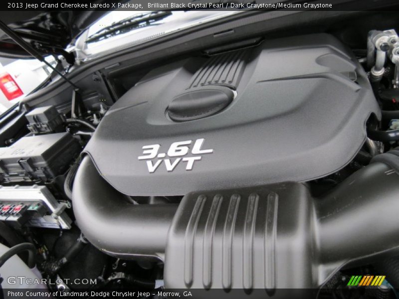 Brilliant Black Crystal Pearl / Dark Graystone/Medium Graystone 2013 Jeep Grand Cherokee Laredo X Package