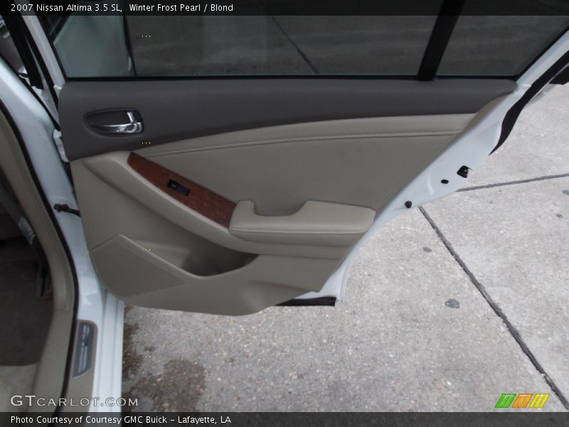 Winter Frost Pearl / Blond 2007 Nissan Altima 3.5 SL