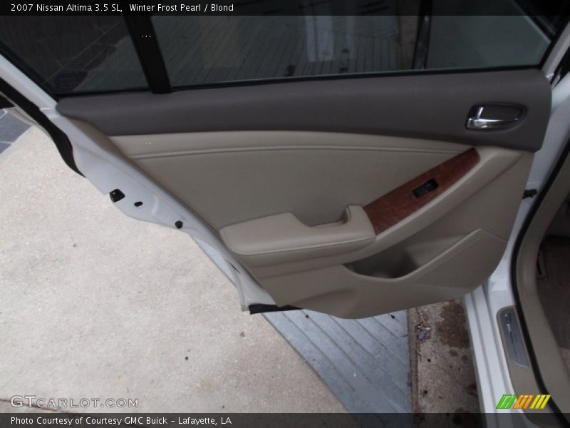 Winter Frost Pearl / Blond 2007 Nissan Altima 3.5 SL
