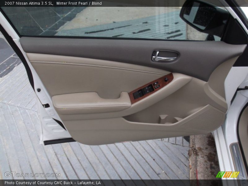 Winter Frost Pearl / Blond 2007 Nissan Altima 3.5 SL