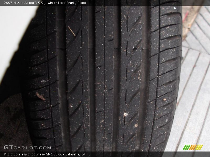 Winter Frost Pearl / Blond 2007 Nissan Altima 3.5 SL