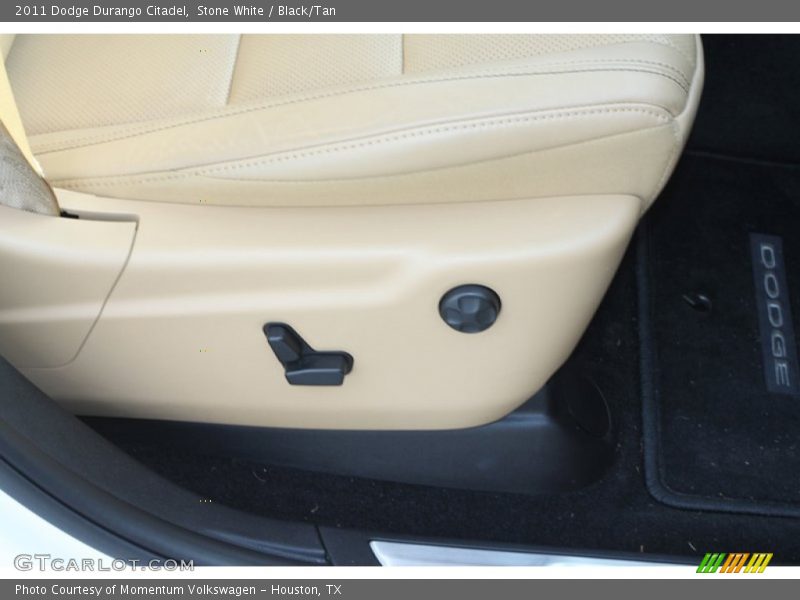 Stone White / Black/Tan 2011 Dodge Durango Citadel