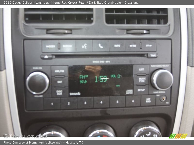 Audio System of 2010 Caliber Mainstreet