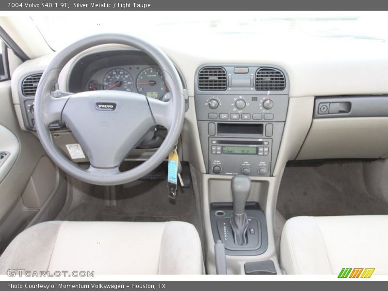 Silver Metallic / Light Taupe 2004 Volvo S40 1.9T