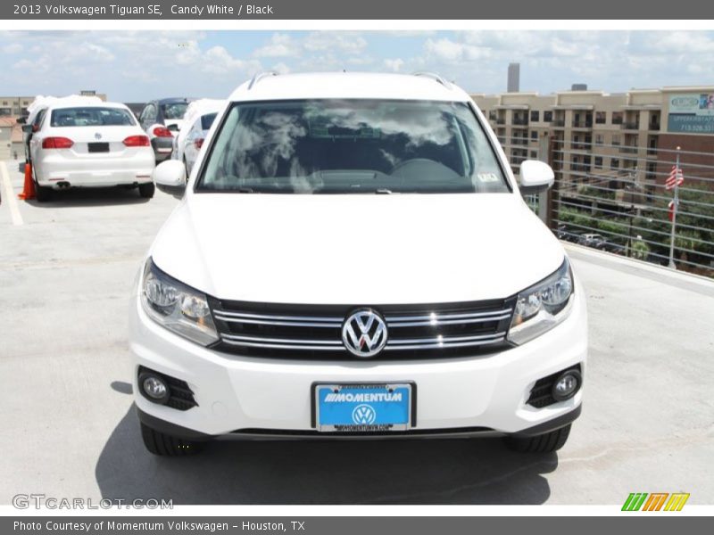 Candy White / Black 2013 Volkswagen Tiguan SE