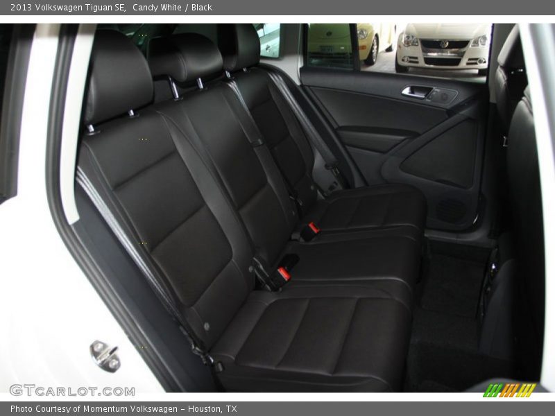 Candy White / Black 2013 Volkswagen Tiguan SE