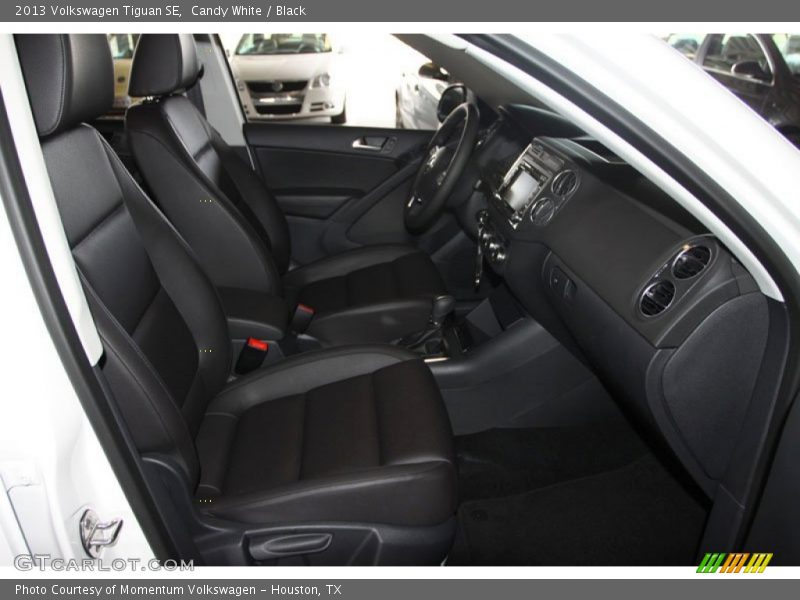 Candy White / Black 2013 Volkswagen Tiguan SE